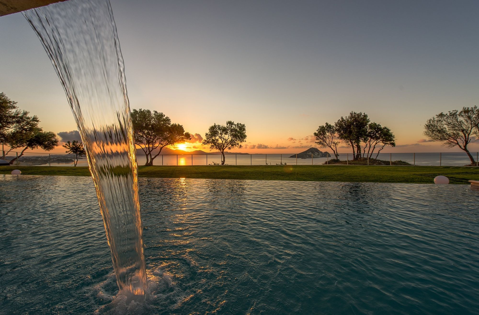 Artina Luxury Villa
