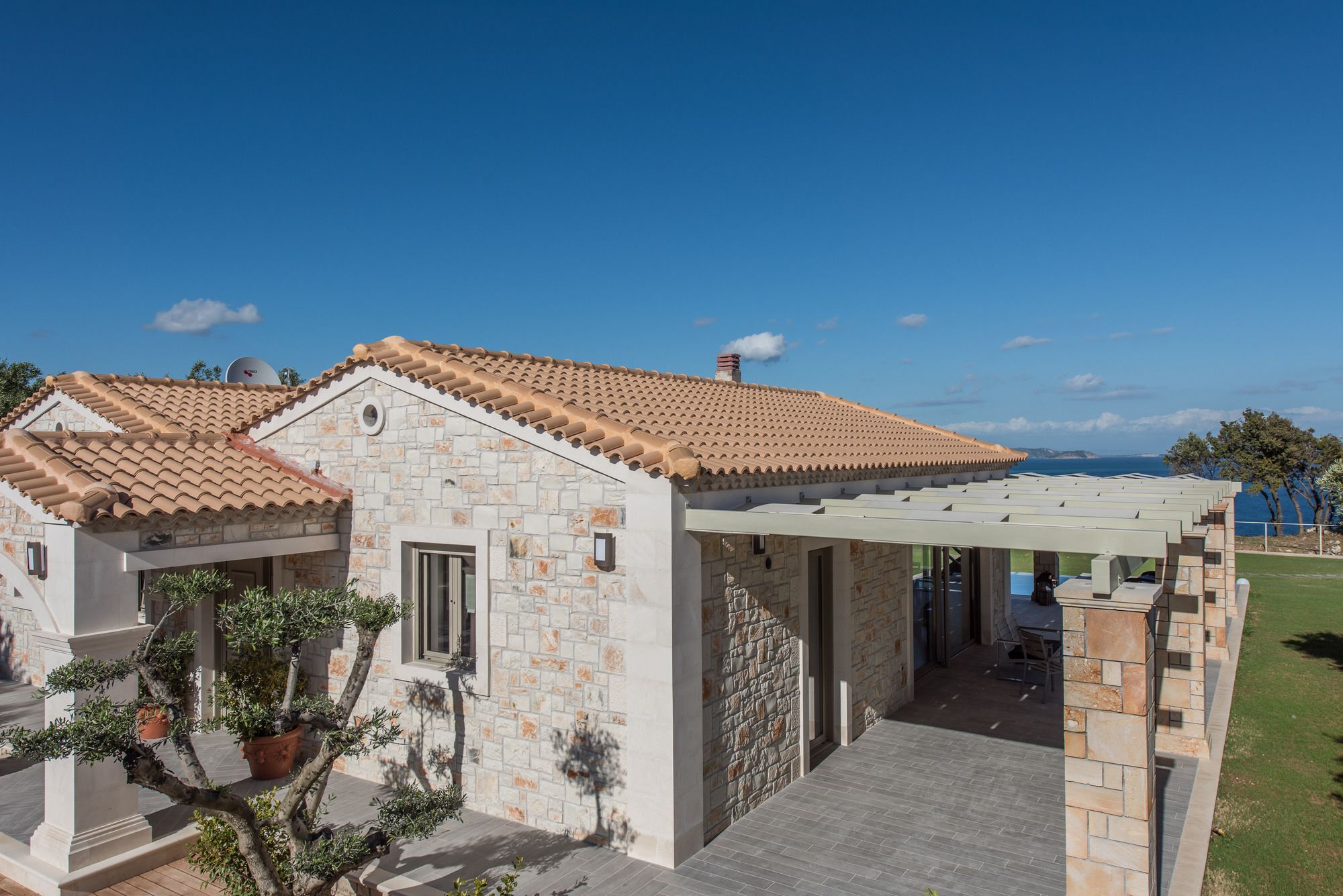 Artina Luxury Villa