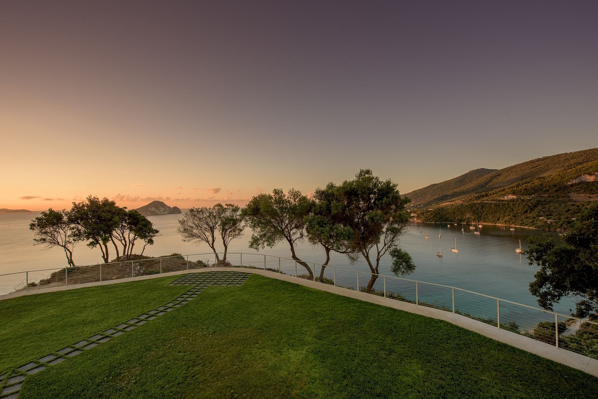 Artina Luxury Villa