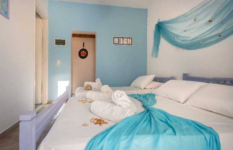 Pansion Limni Studios & Apartments