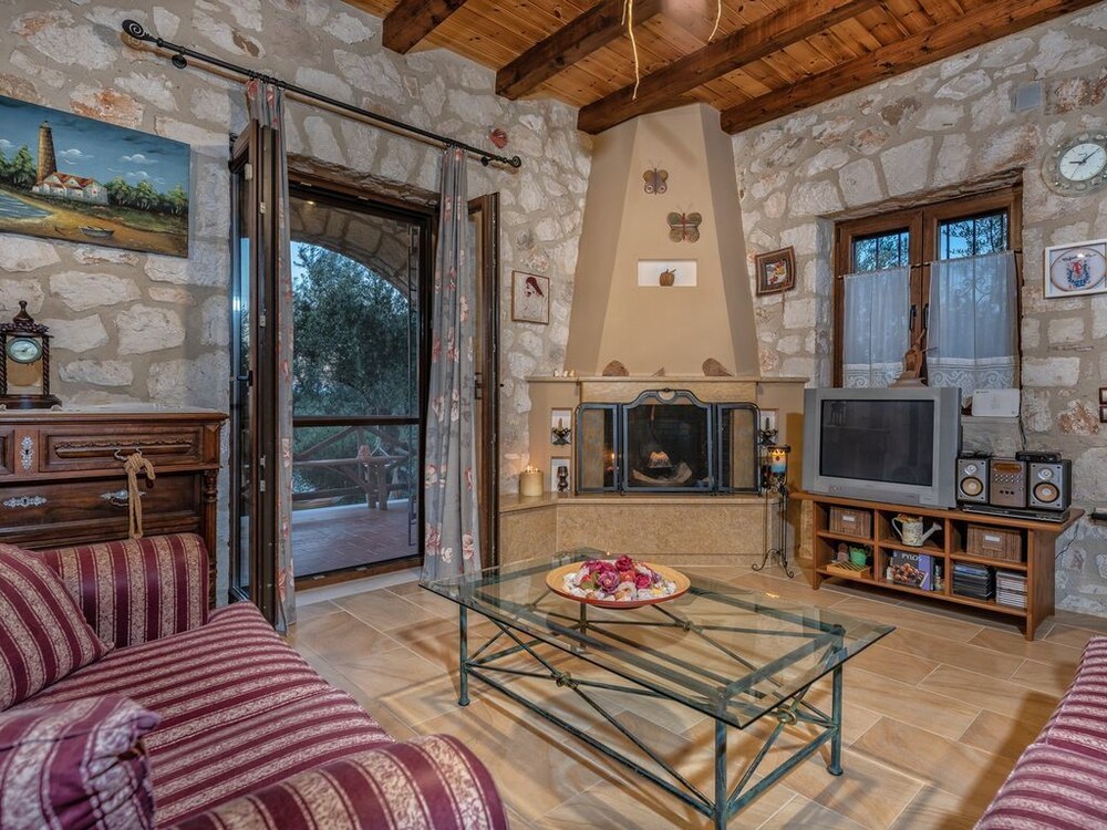 Orfeas Villa