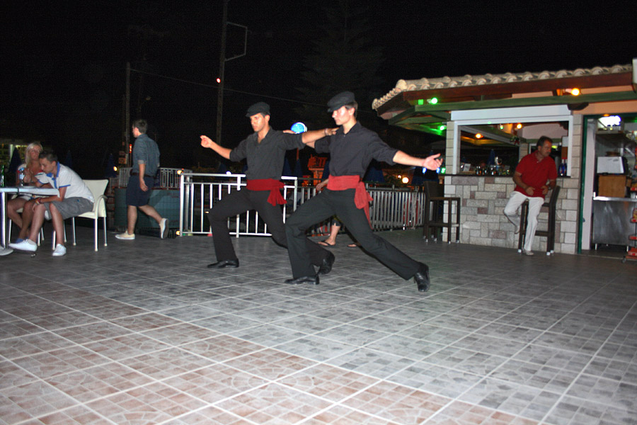 Alamis Hotel & Apartments