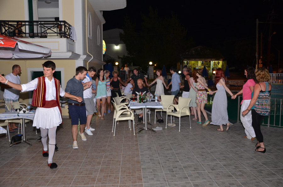 Alamis Hotel & Apartments