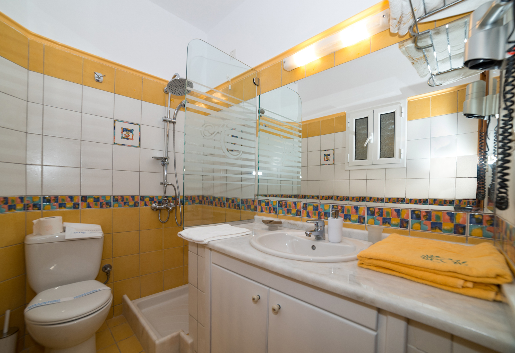 Andreolas Luxury Suites Hotel