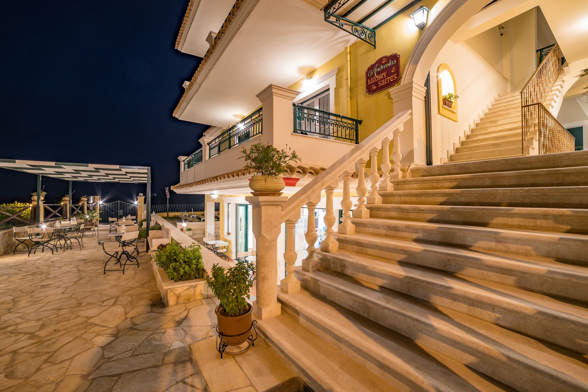 Andreolas Luxury Suites Hotel