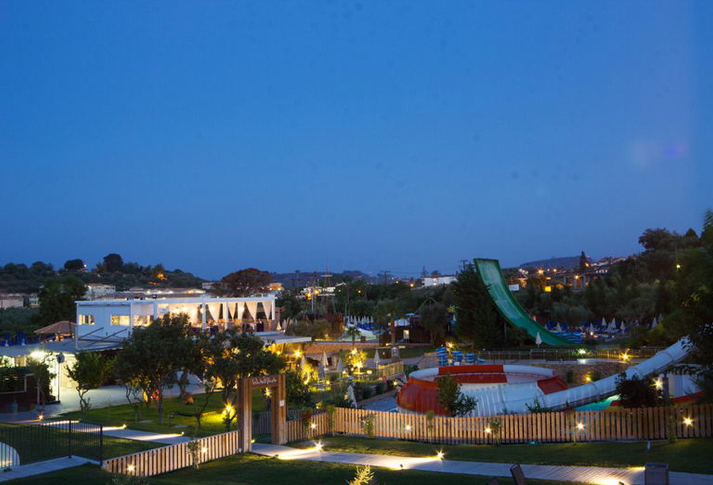 Aqua Bay Hotel