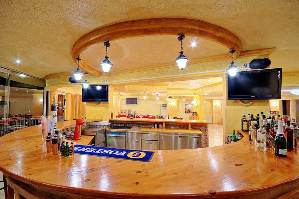 Arkadia Luxury Hotel Apartments