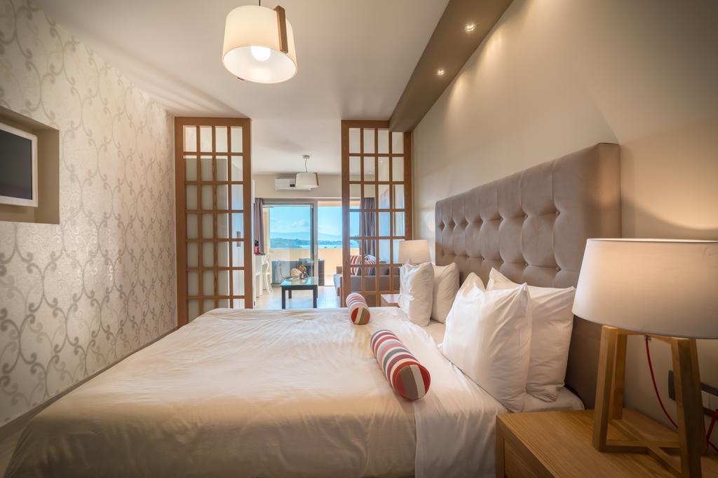 Balcony Hotel