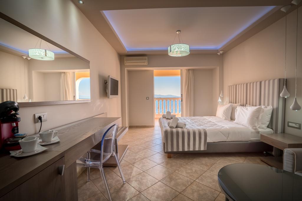 Balcony Hotel