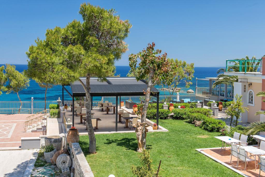 Balcony Hotel