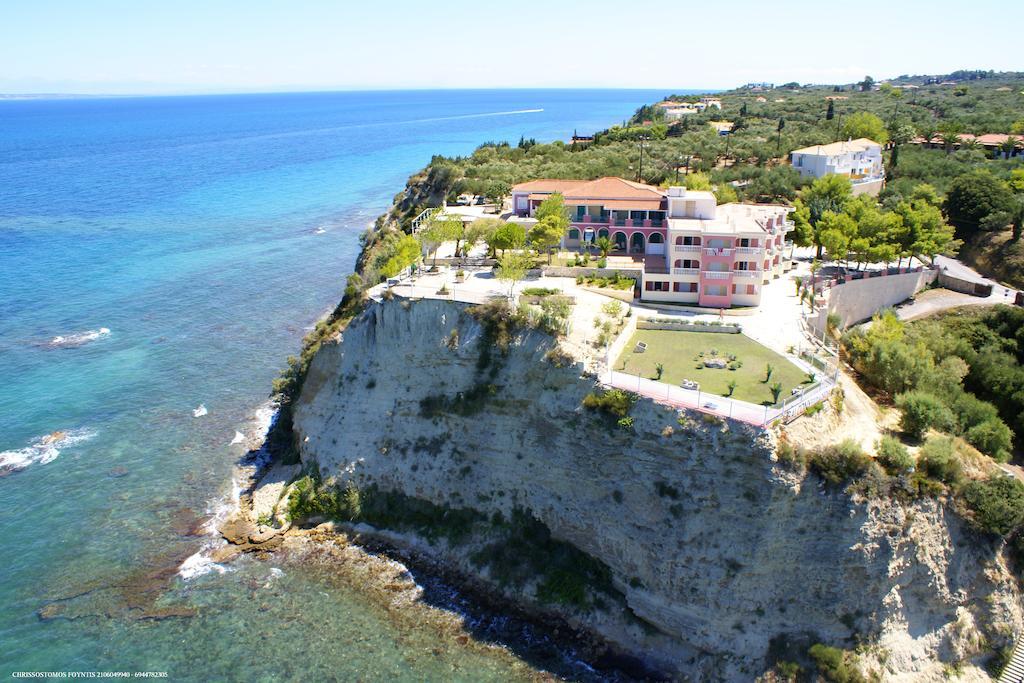 Balcony Hotel
