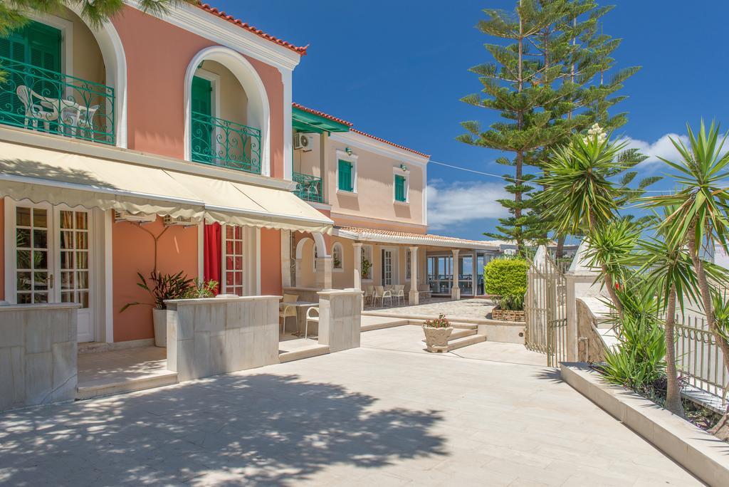 Balcony Hotel