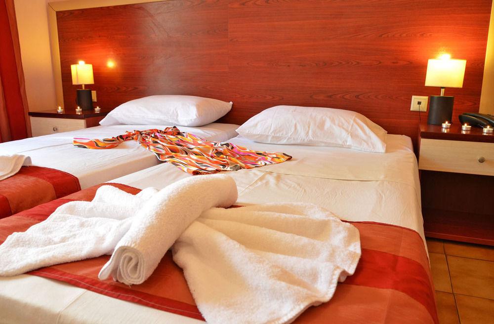 Altura Hotel