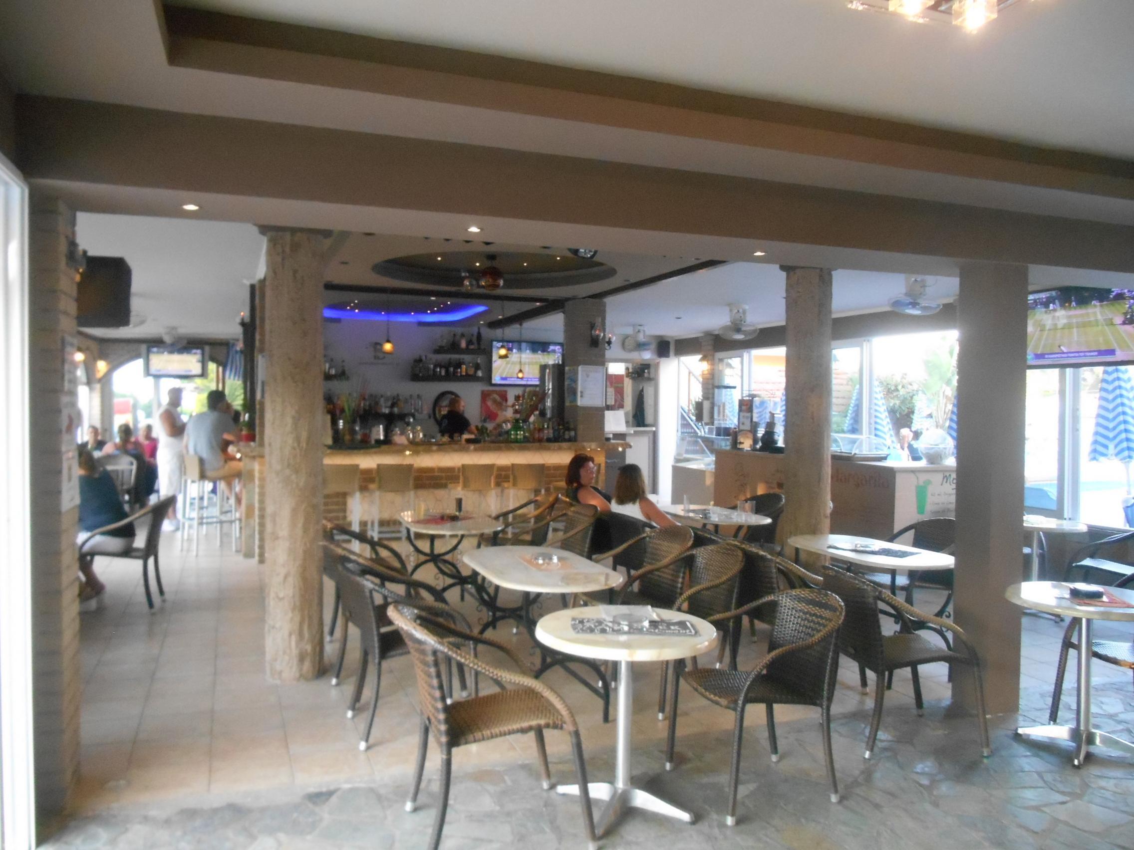Planos Beach Hotel