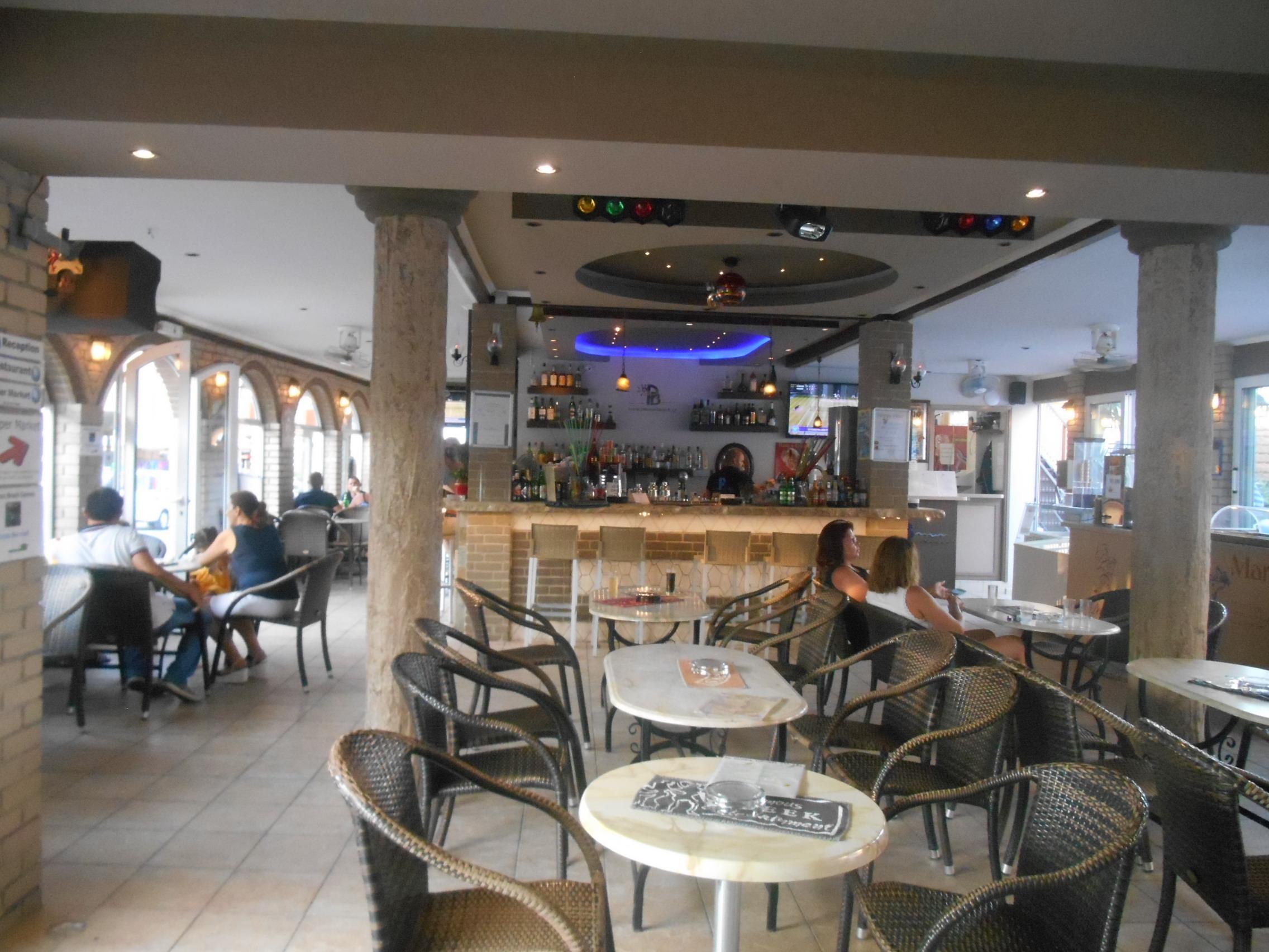 Planos Beach Hotel