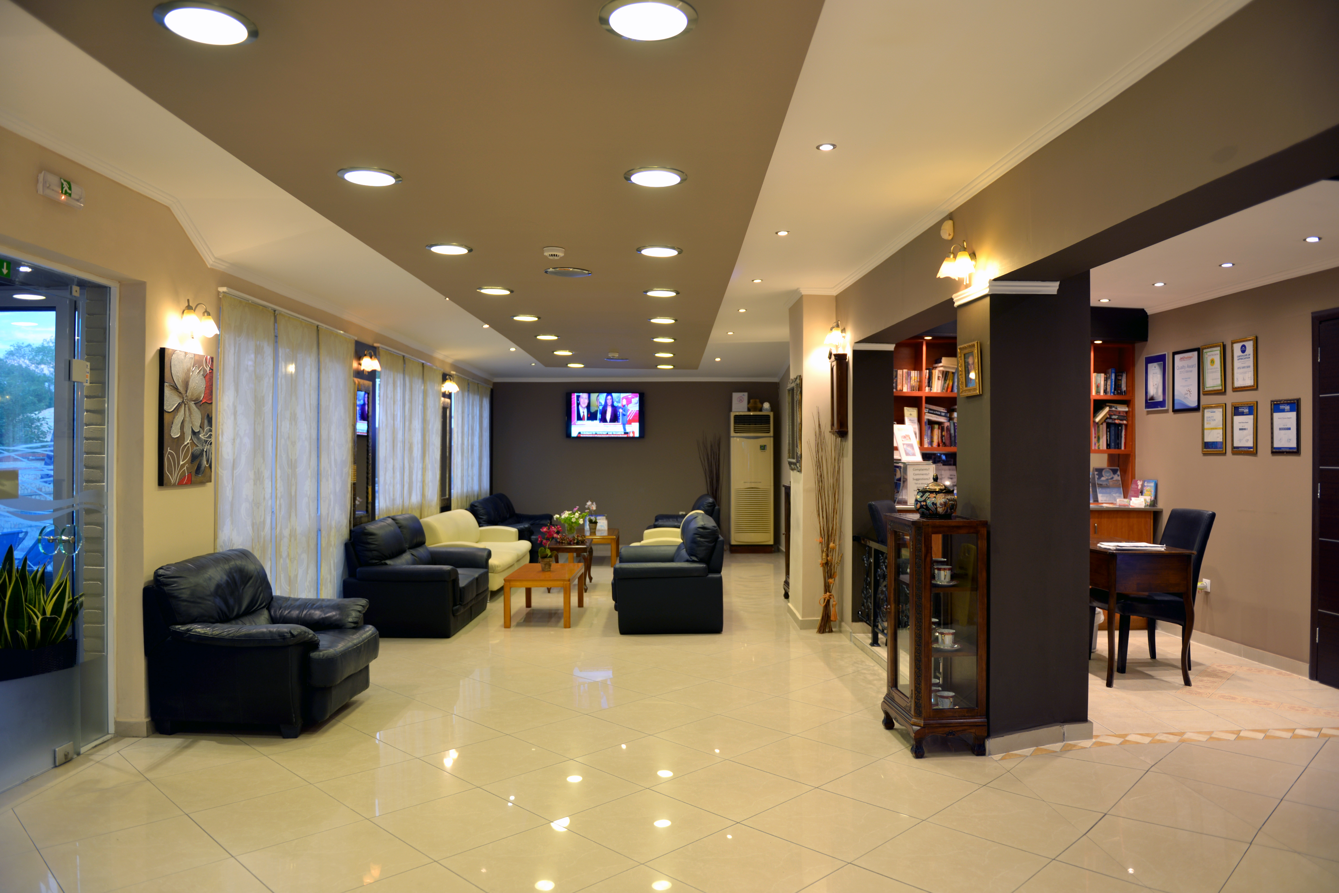 Planos Beach Hotel