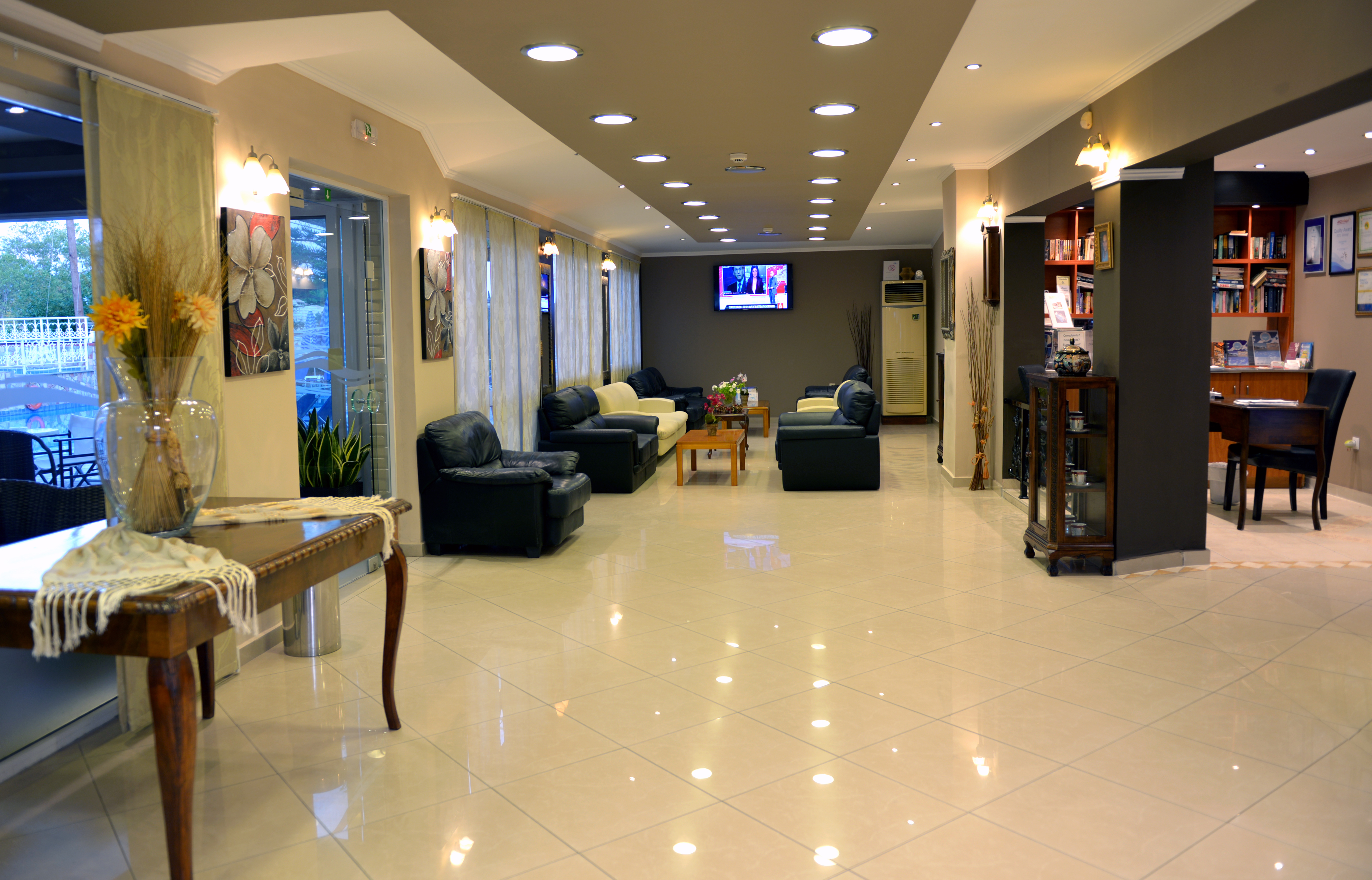 Planos Beach Hotel