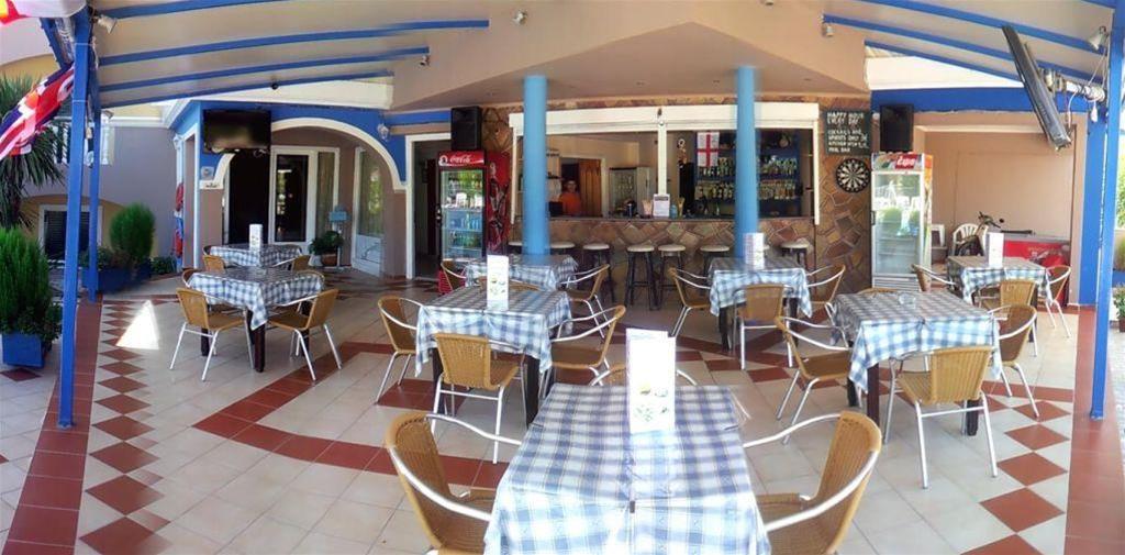 Sandy Maria Hotel