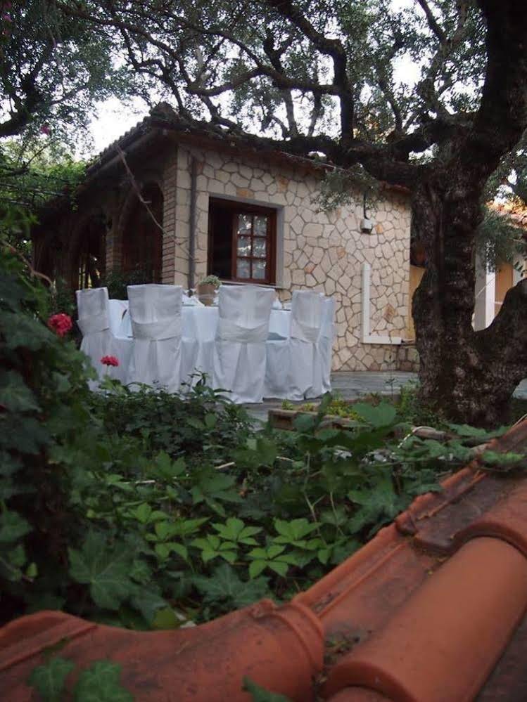 Sofos Apartments