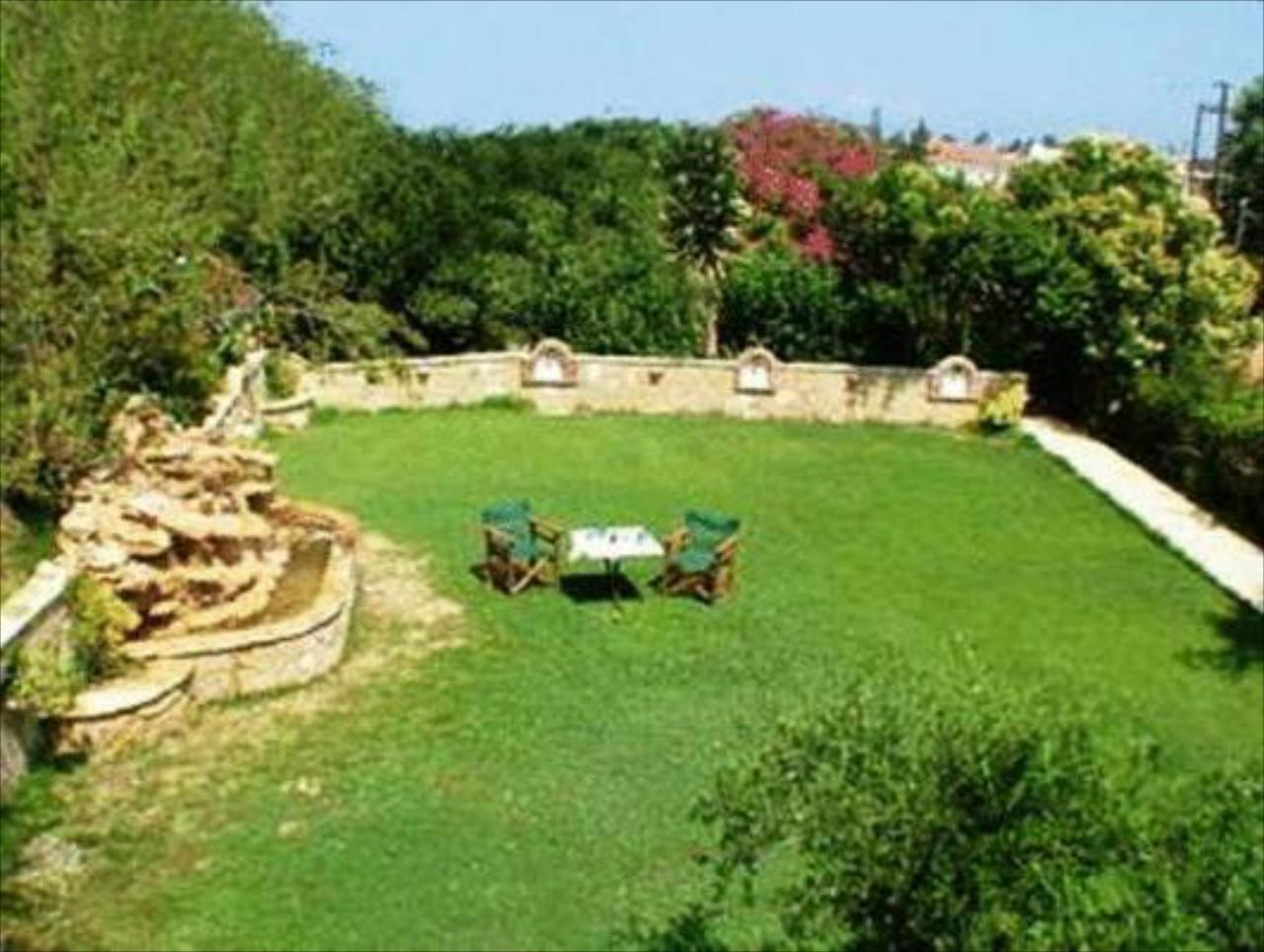 Tsiolis Studios Apartments & Luxury Suites