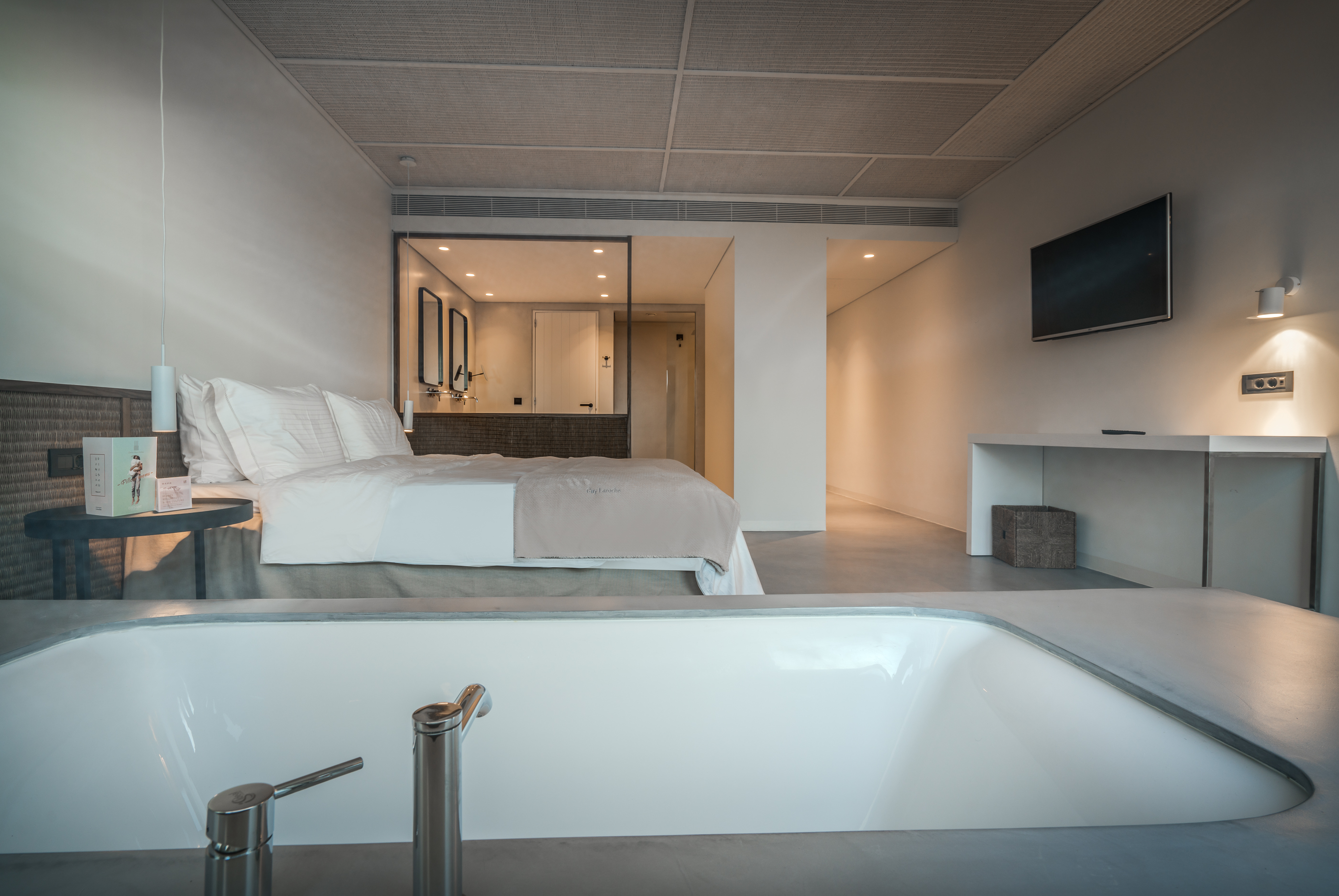 Zante Maris Suites