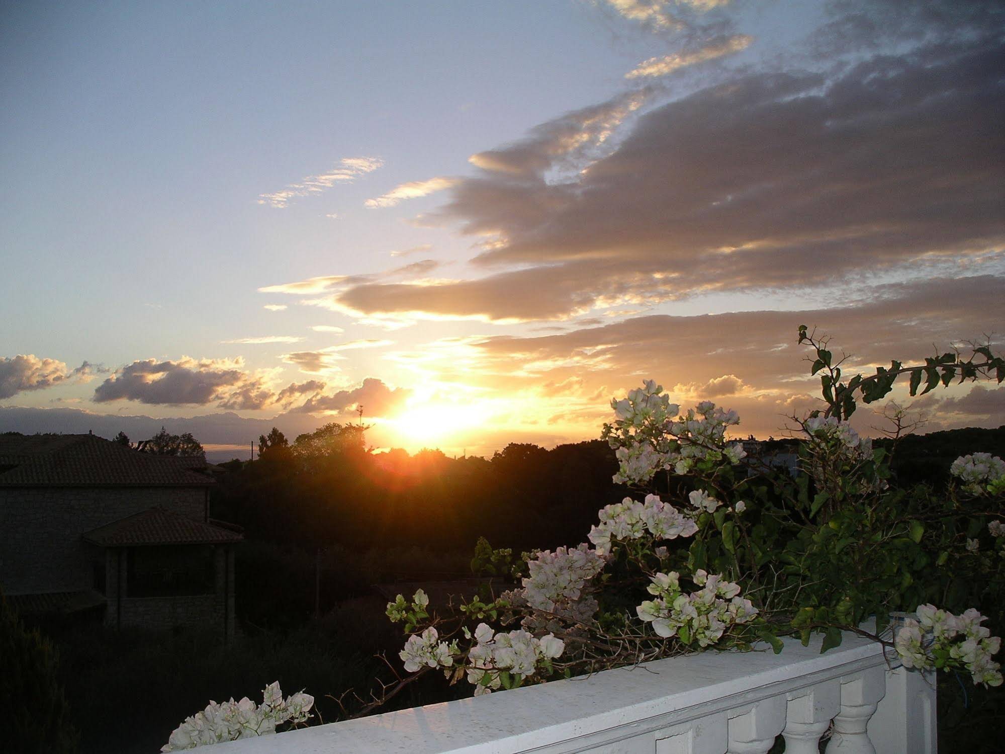 Arazzo Holiday Apartments
