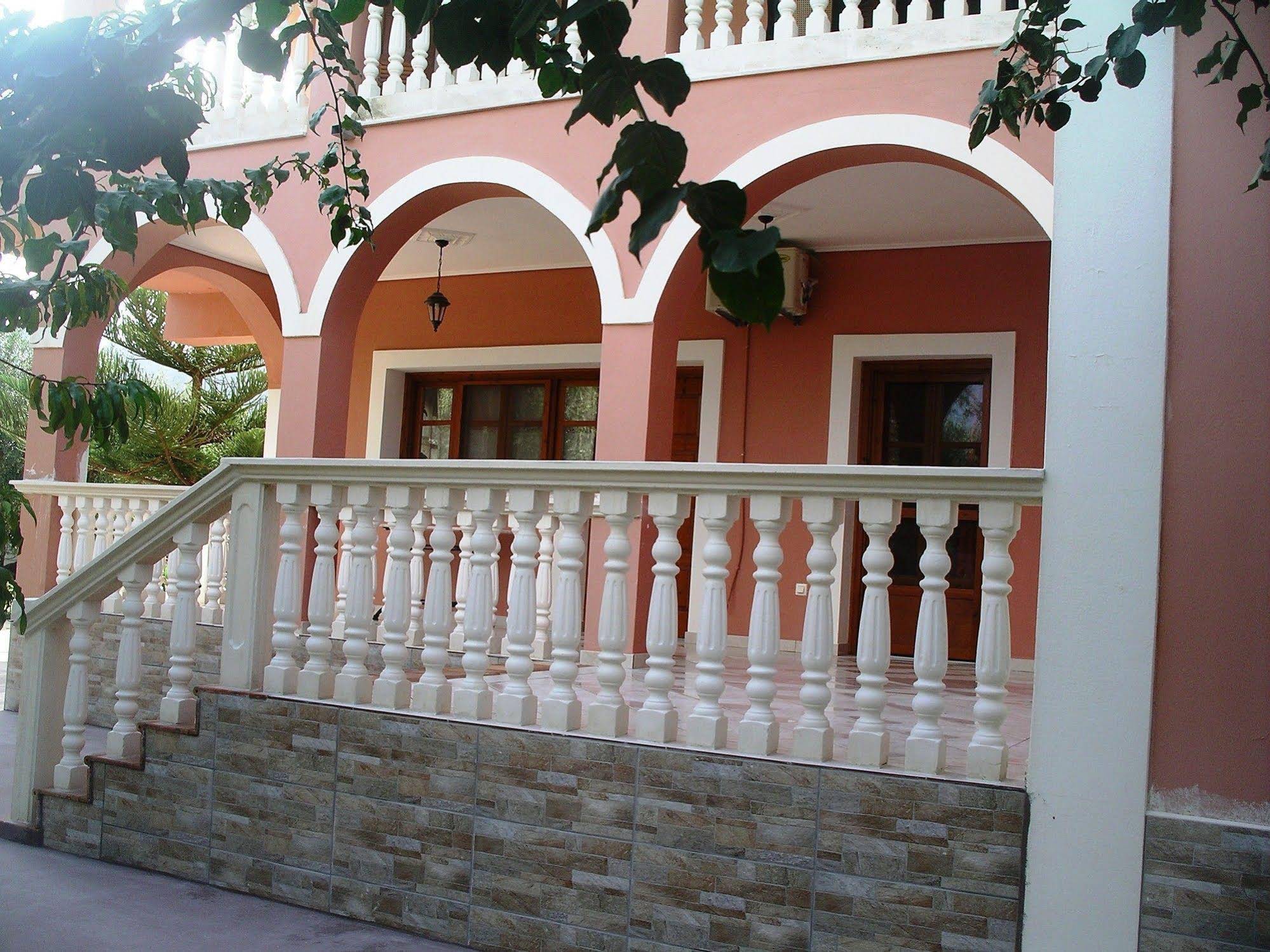 Arazzo Holiday Apartments