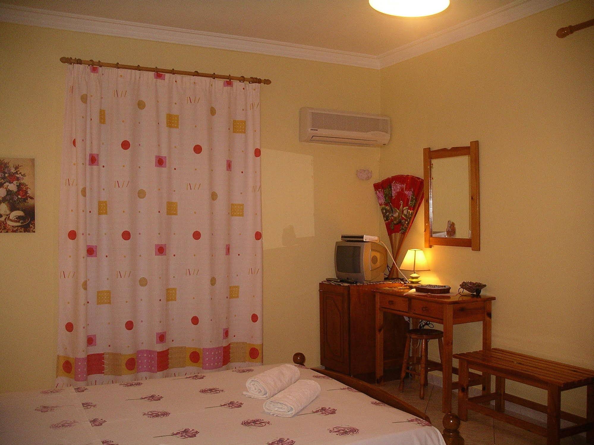Arazzo Holiday Apartments