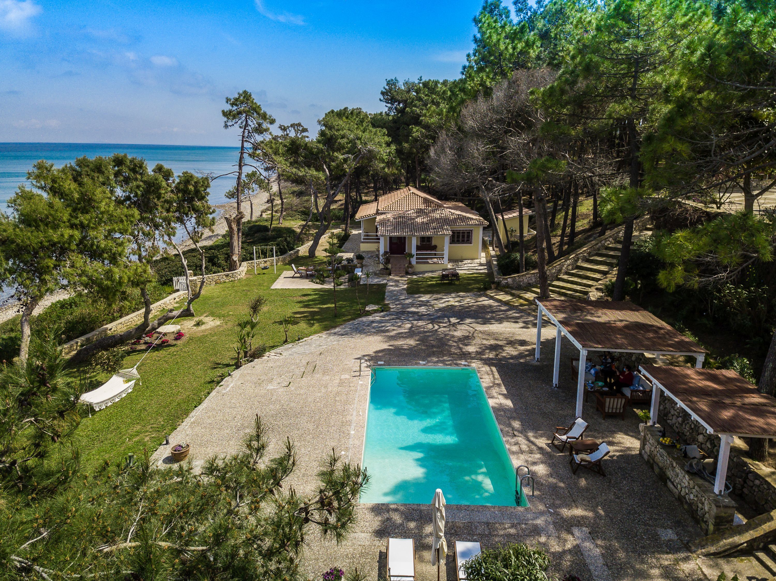 Azzuro Beach House