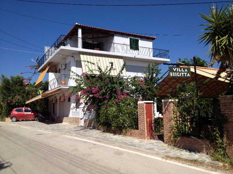 THIRES Guesthouse