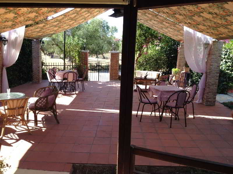 THIRES Guesthouse