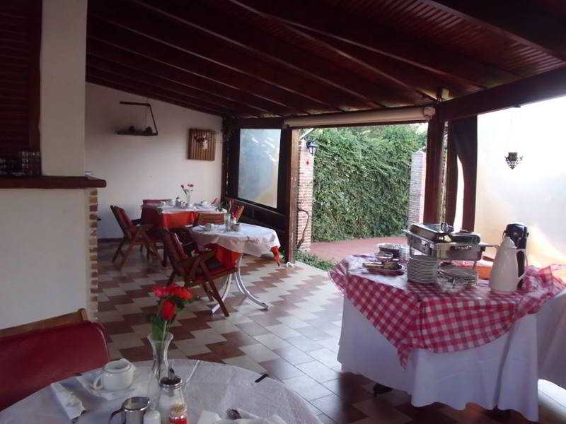 THIRES Guesthouse