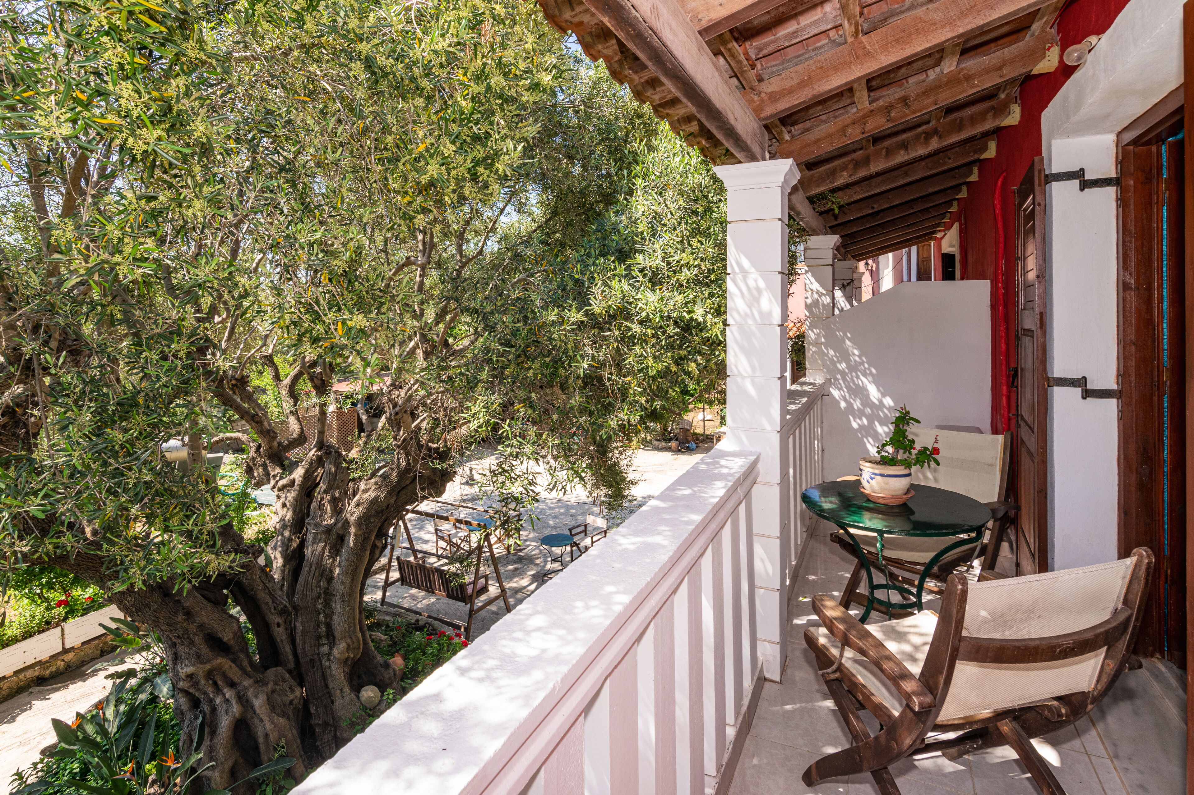 Dopia's Garden Studios