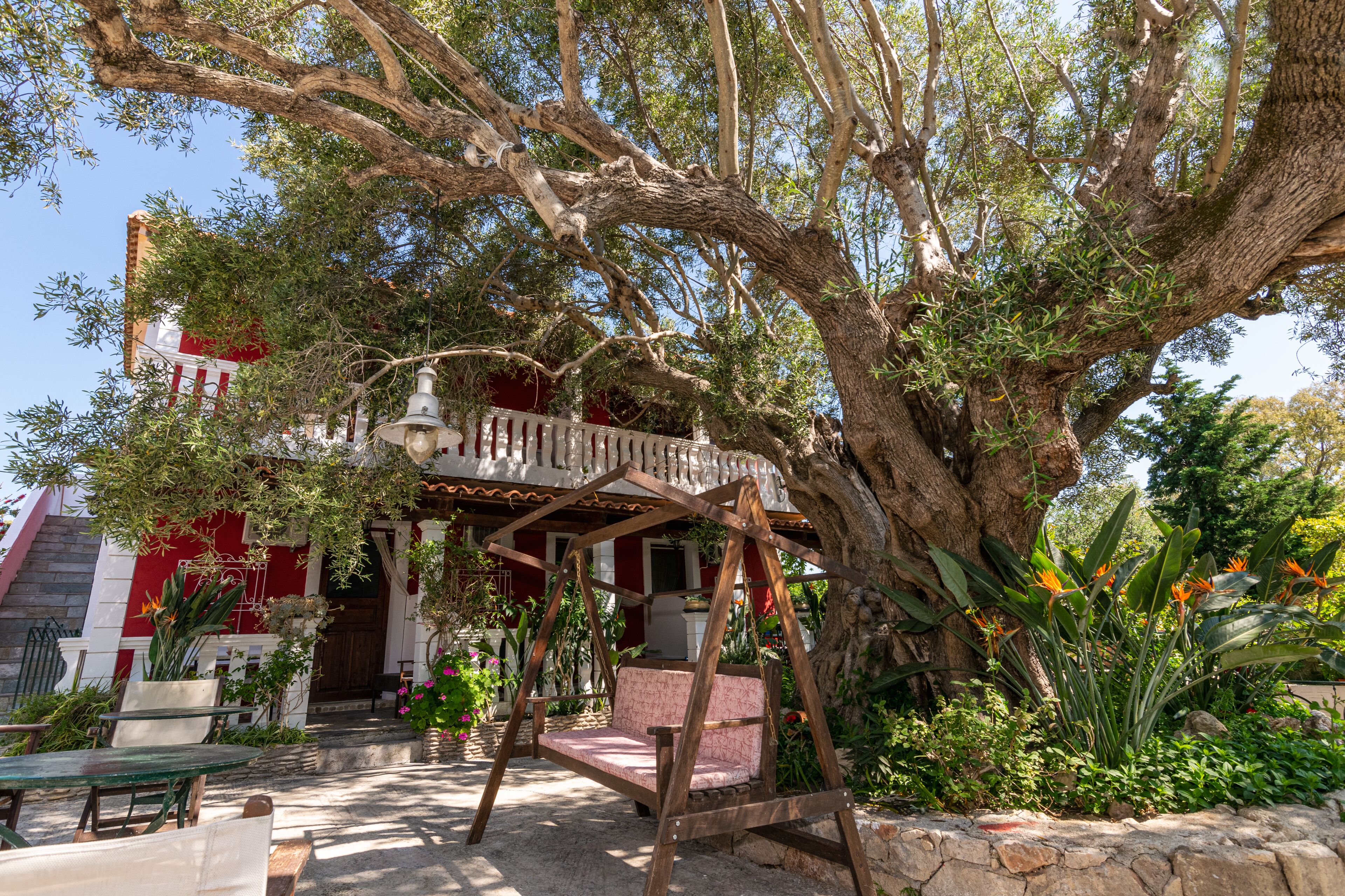 Dopia's Garden Studios