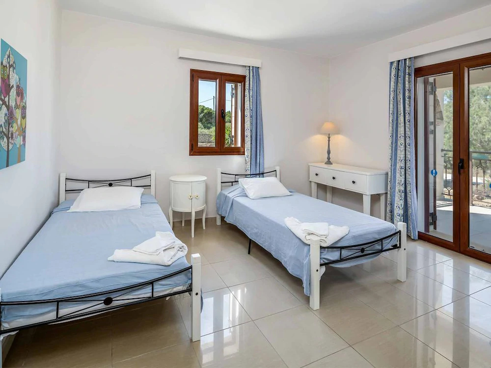 Villa Almyra