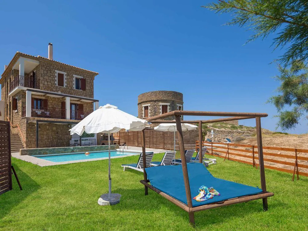 Villa Almyra