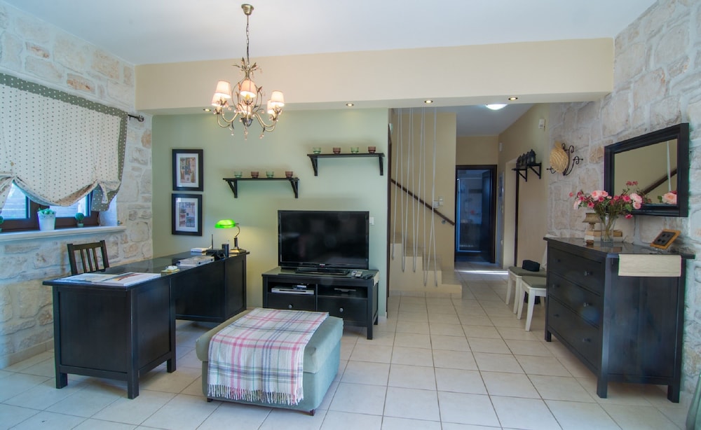 Adamas Luxury Stone Villas