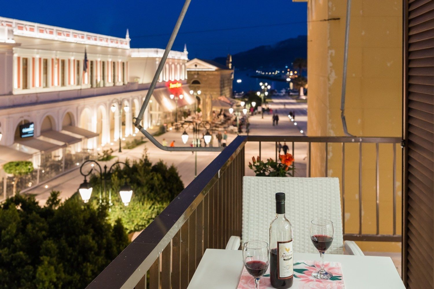 Alektor Luxury Apartments