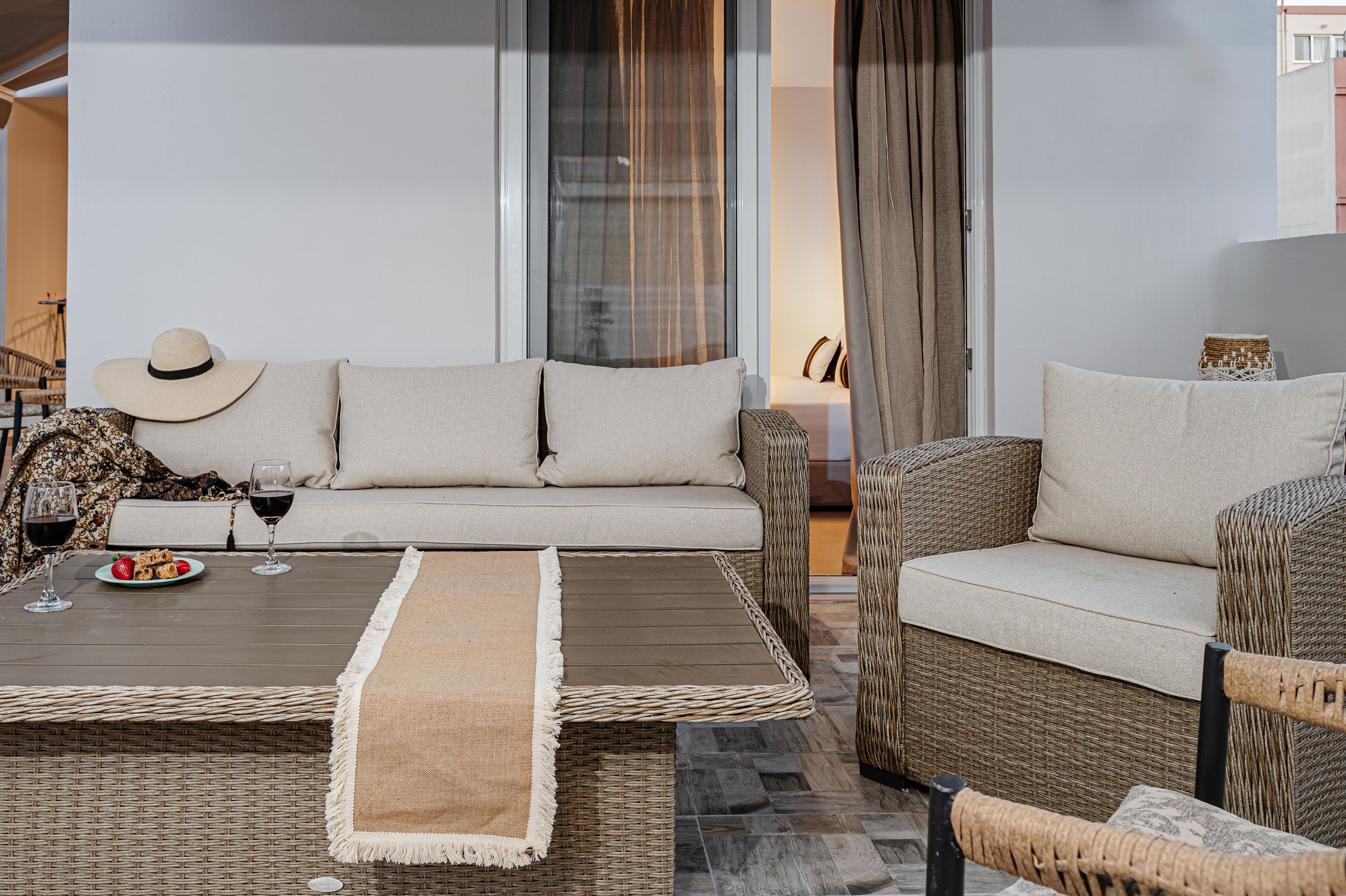 Amina Apartments