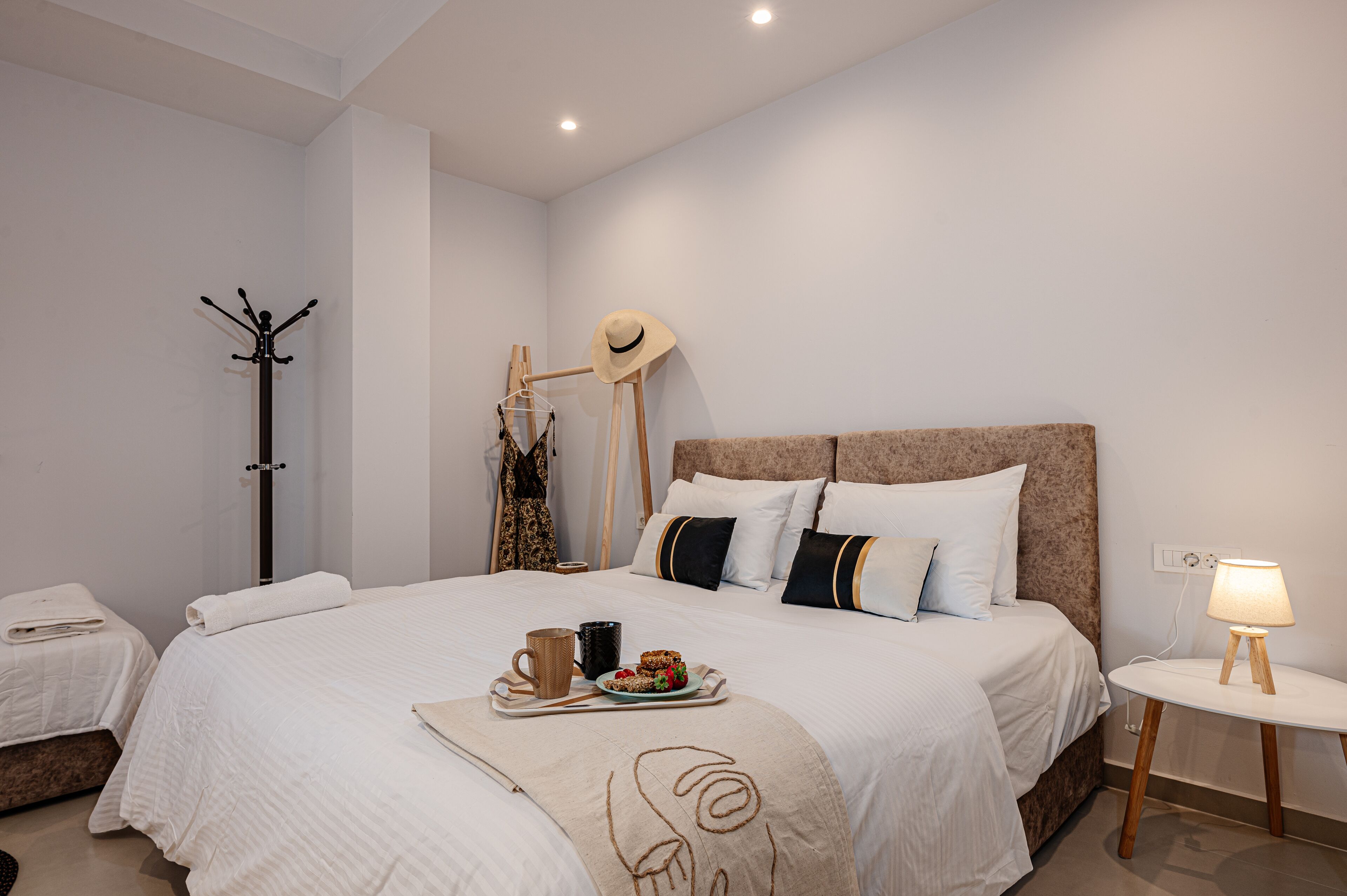 Amina Apartments