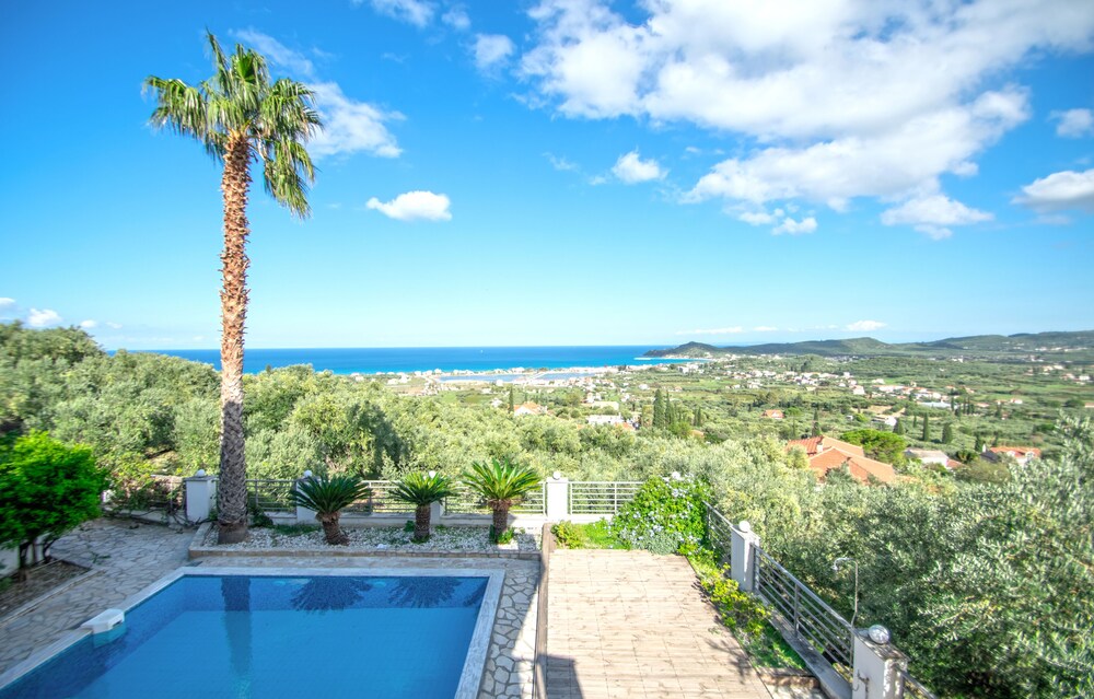 Artemis Oasis Villa