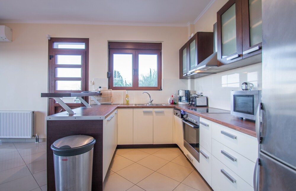 Artemis Oasis Villa