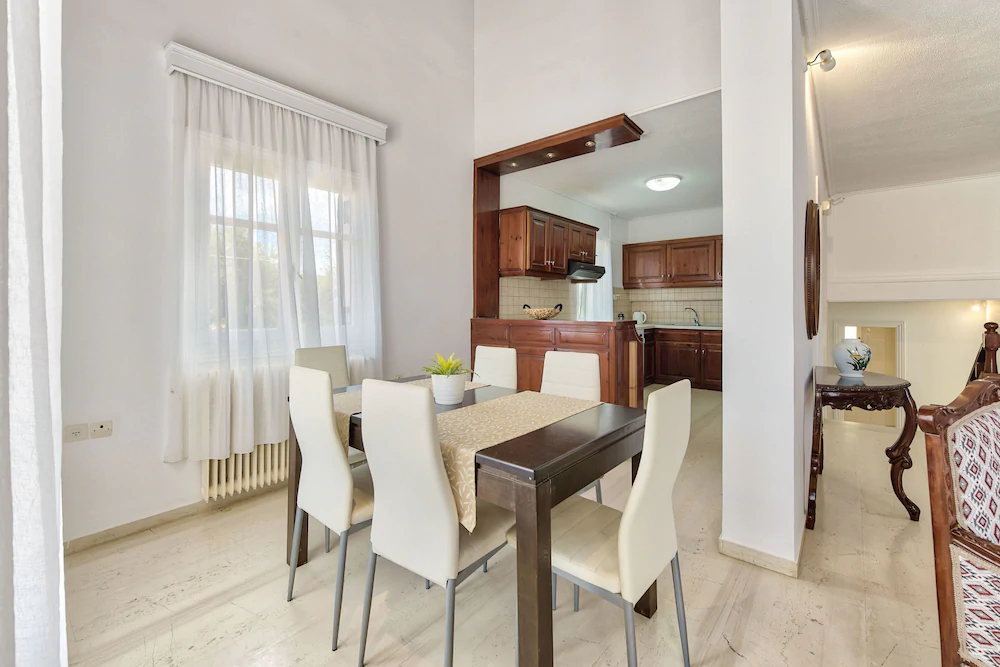 Beach Villa Lena