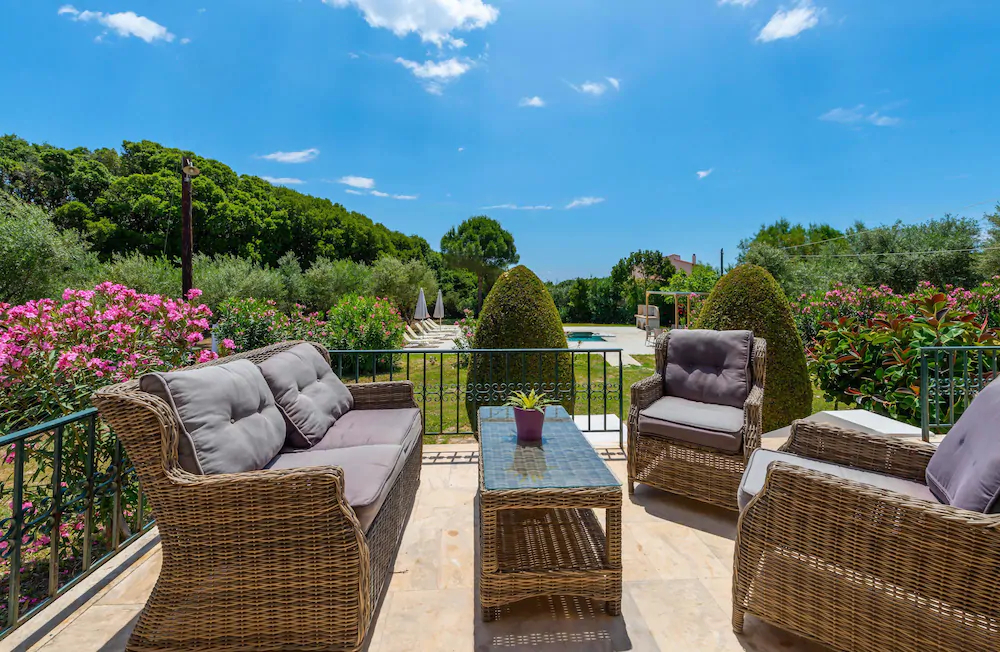 Beach Villa Lena