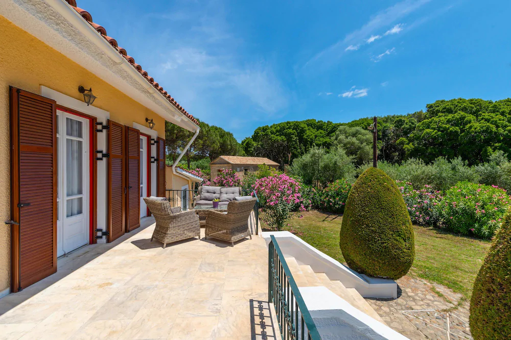 Beach Villa Lena
