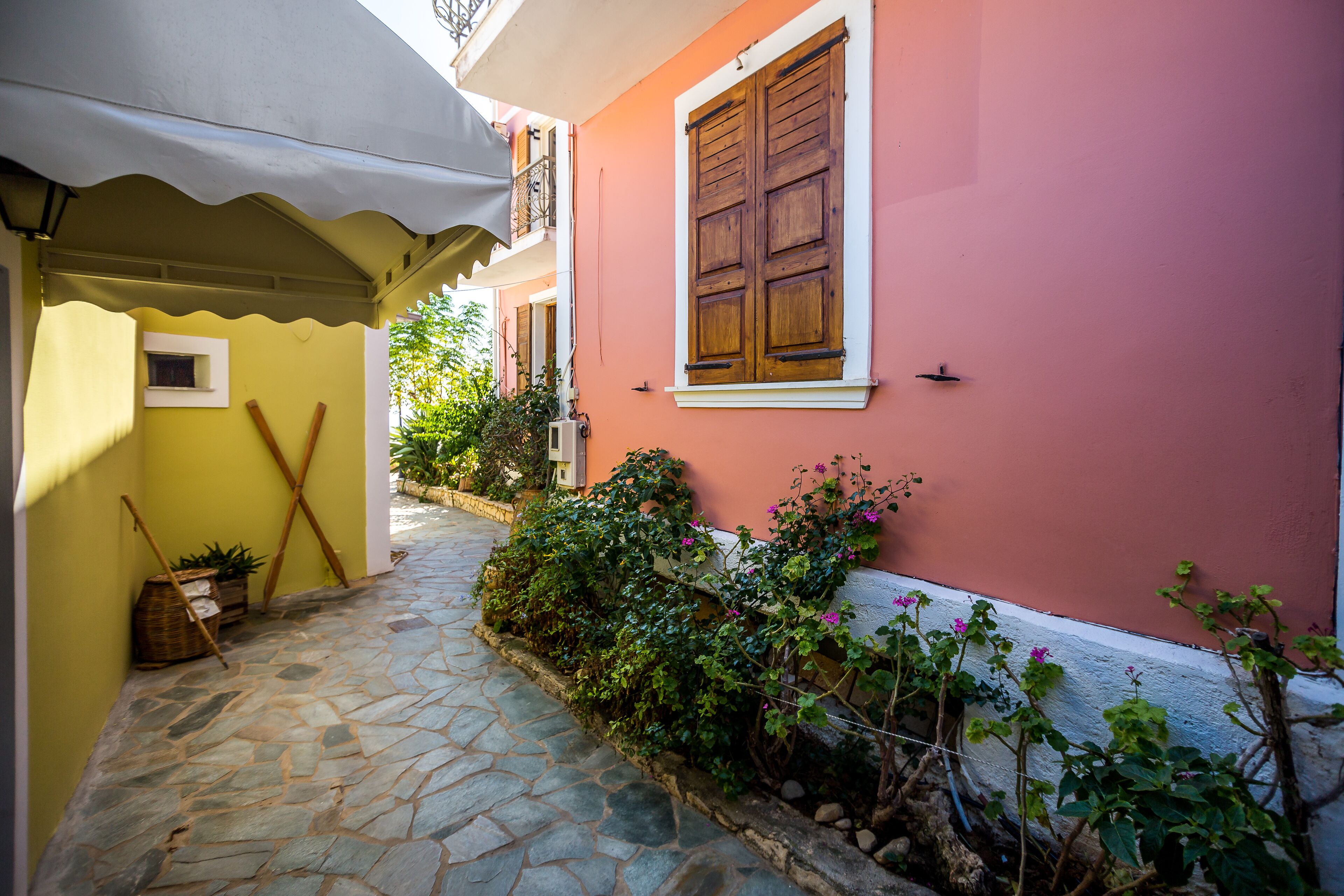 Blue Horizon Studios & Apartments