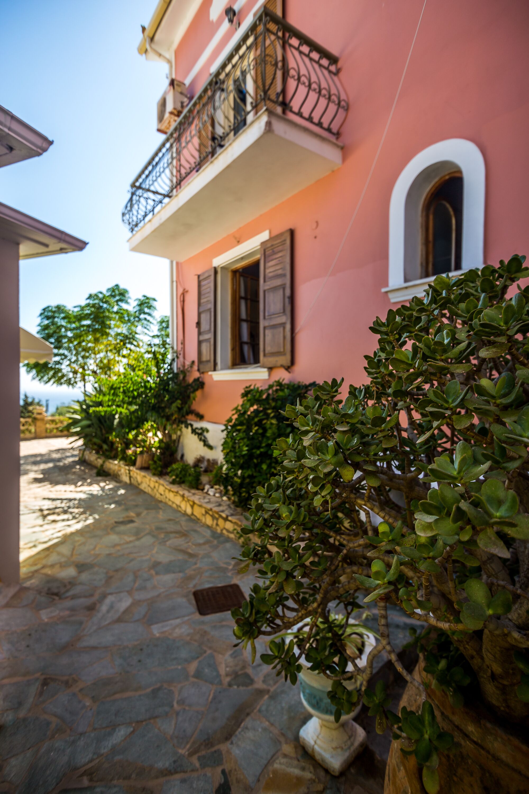 Blue Horizon Studios & Apartments
