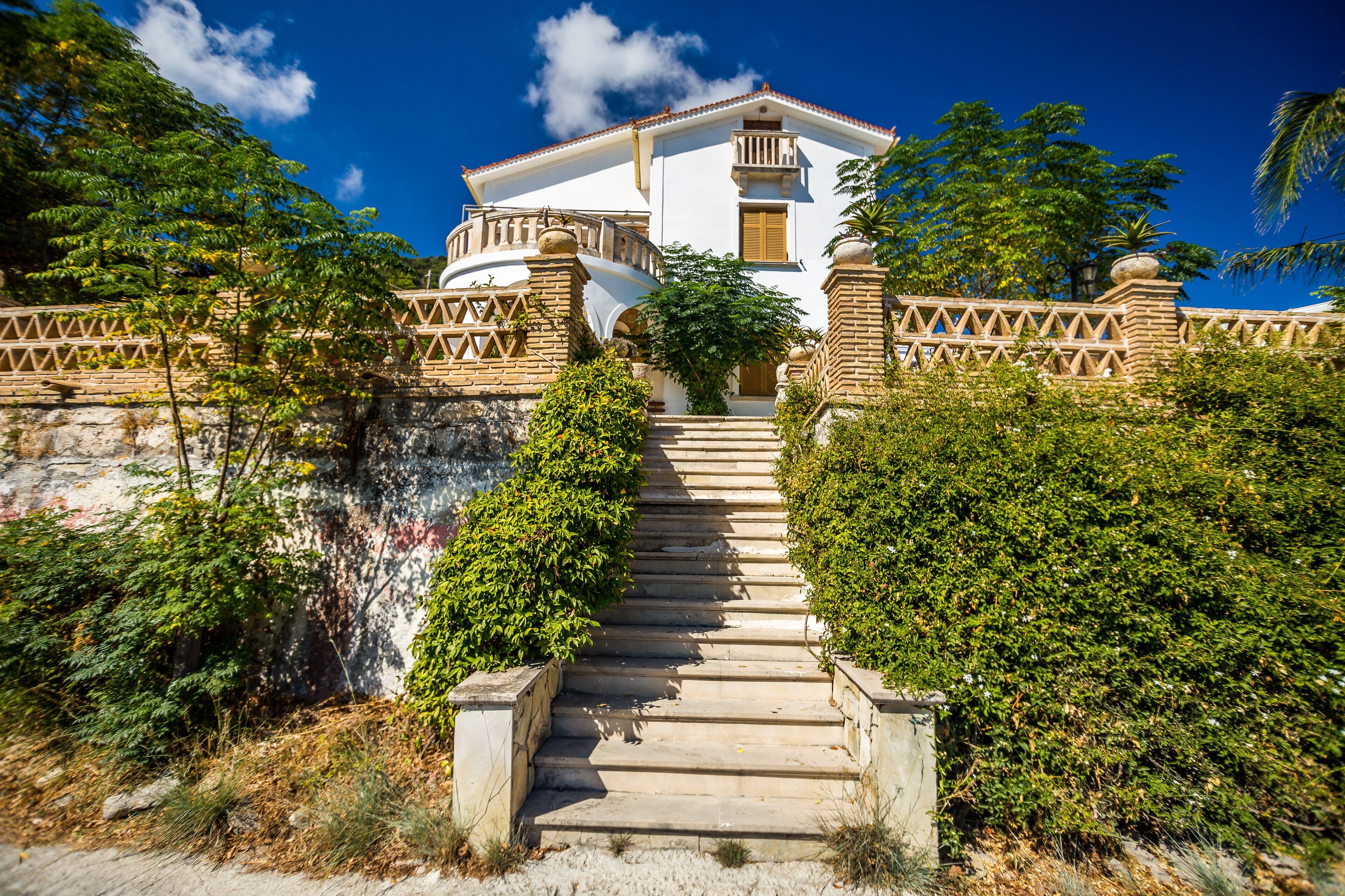 Blue Horizon Studios & Apartments