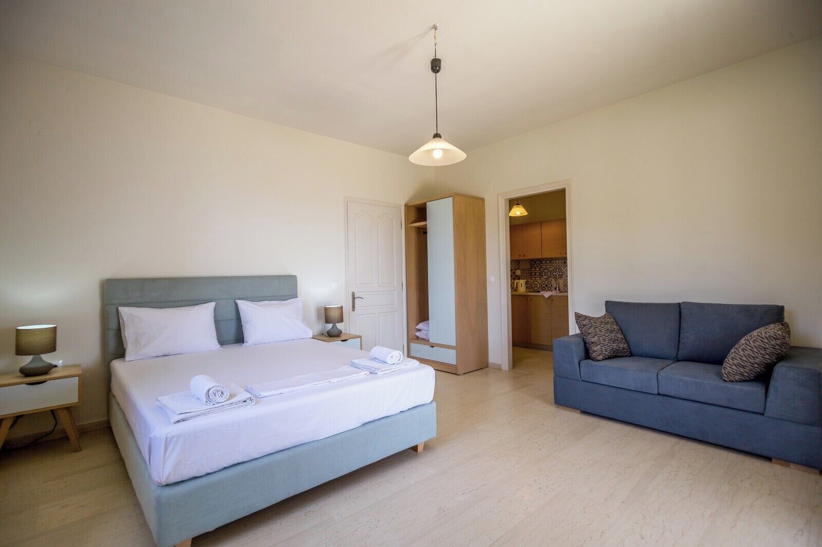 Blue Horizon Studios & Apartments