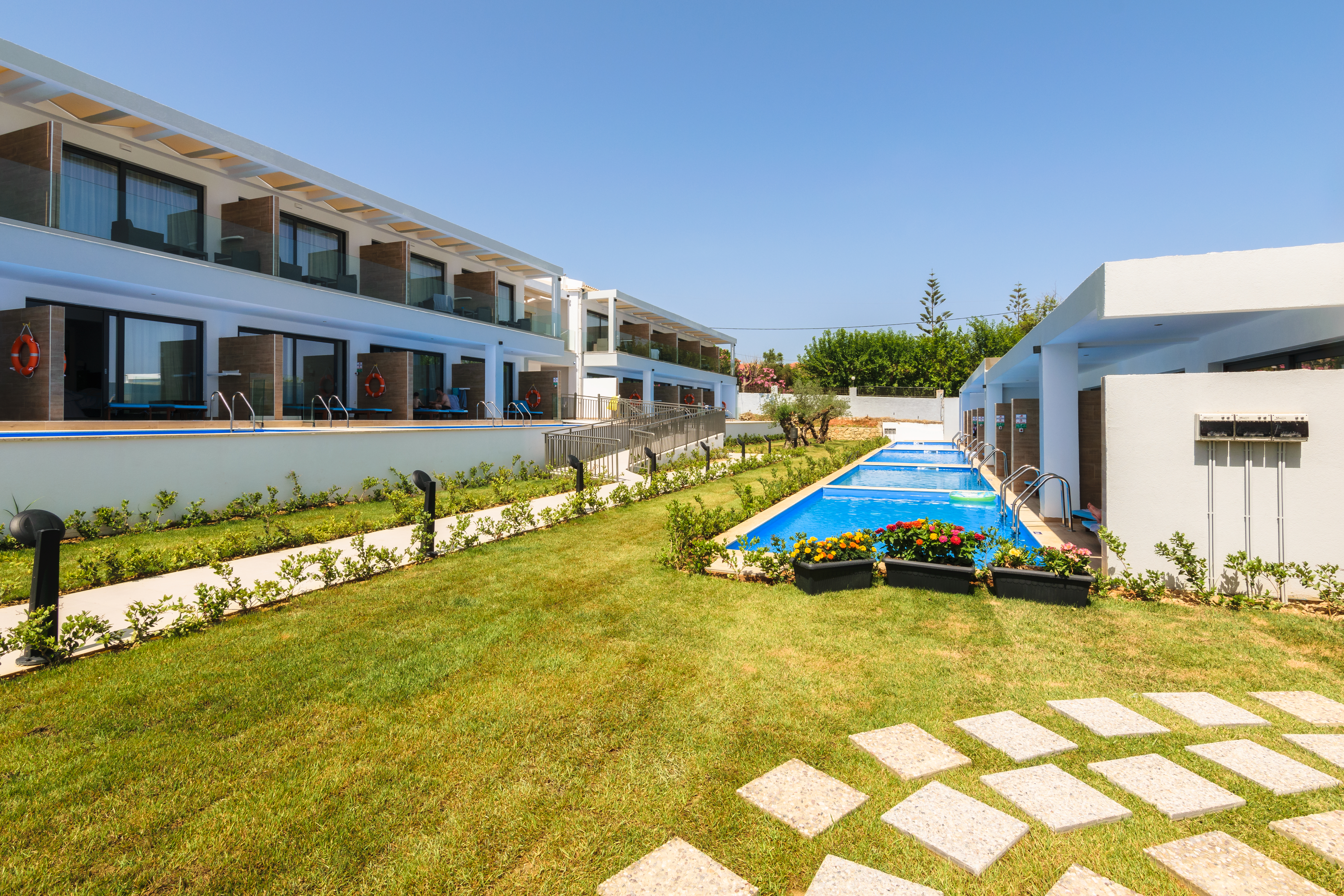 Cavo Orient Beach Hotel